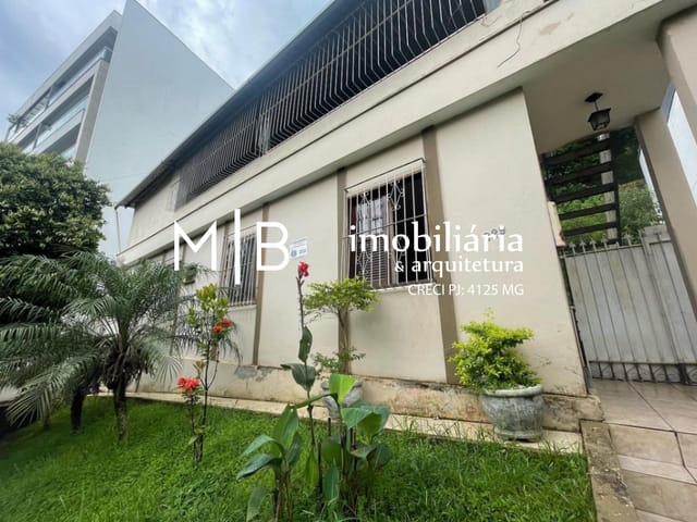 Casa com 423m² 3 quartos e 3 banheiros, à venda, no bairro BELA VISTA em CATAGUASES