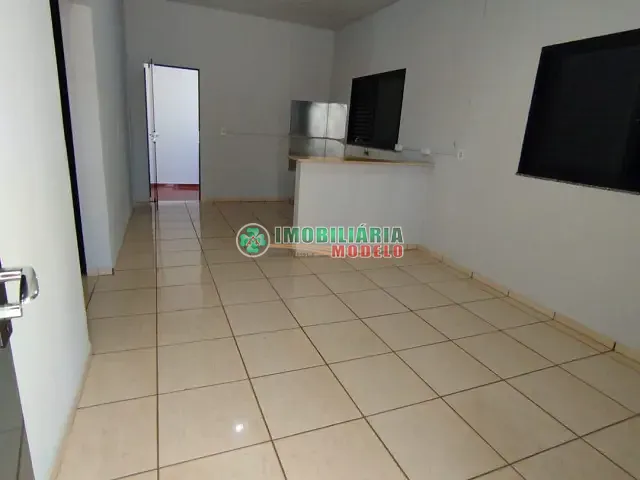 Casa 2 quartos e 1 banheiro, para alugar, no bairro centro em Canarana