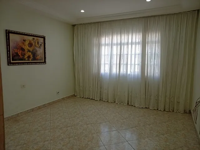 Casa 4 quartos e 3 banheiros, para alugar, no bairro Vila Canero em São Paulo