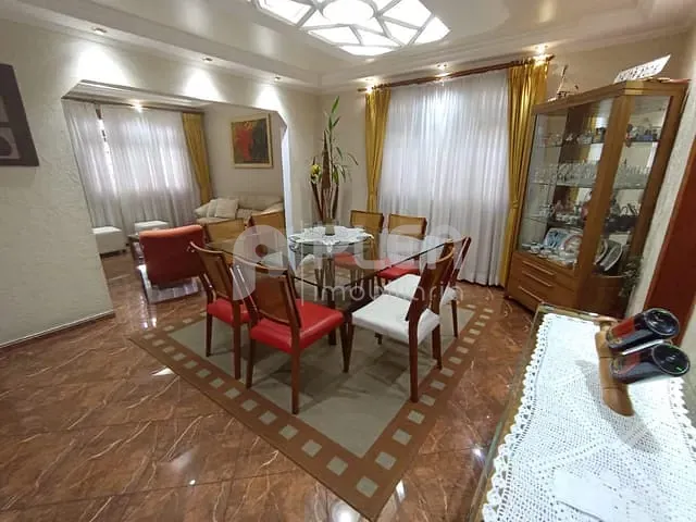 Casa com 225m² 5 quartos e 5 banheiros, à venda, no bairro Santana em São Paulo
