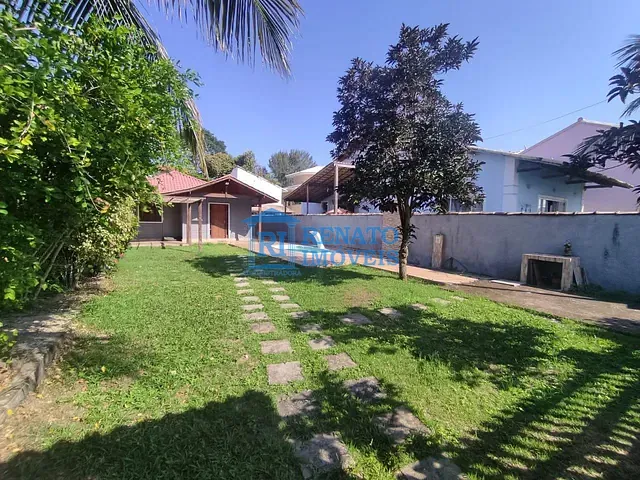 Casa 2 quartos e 2 banheiros, para alugar, no bairro Ponta Grossa em Maricá