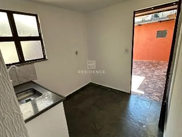 Casa 4 quartos e 3 banheiros, à venda, no bairro Casa de Pedra em Volta Redonda