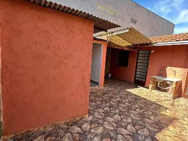Casa 4 quartos e 3 banheiros, à venda, no bairro Casa de Pedra em Volta Redonda
