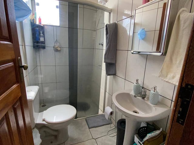 Casa 4 quartos e 2 banheiros, à venda, no bairro Adeodato em Santa Luzia
