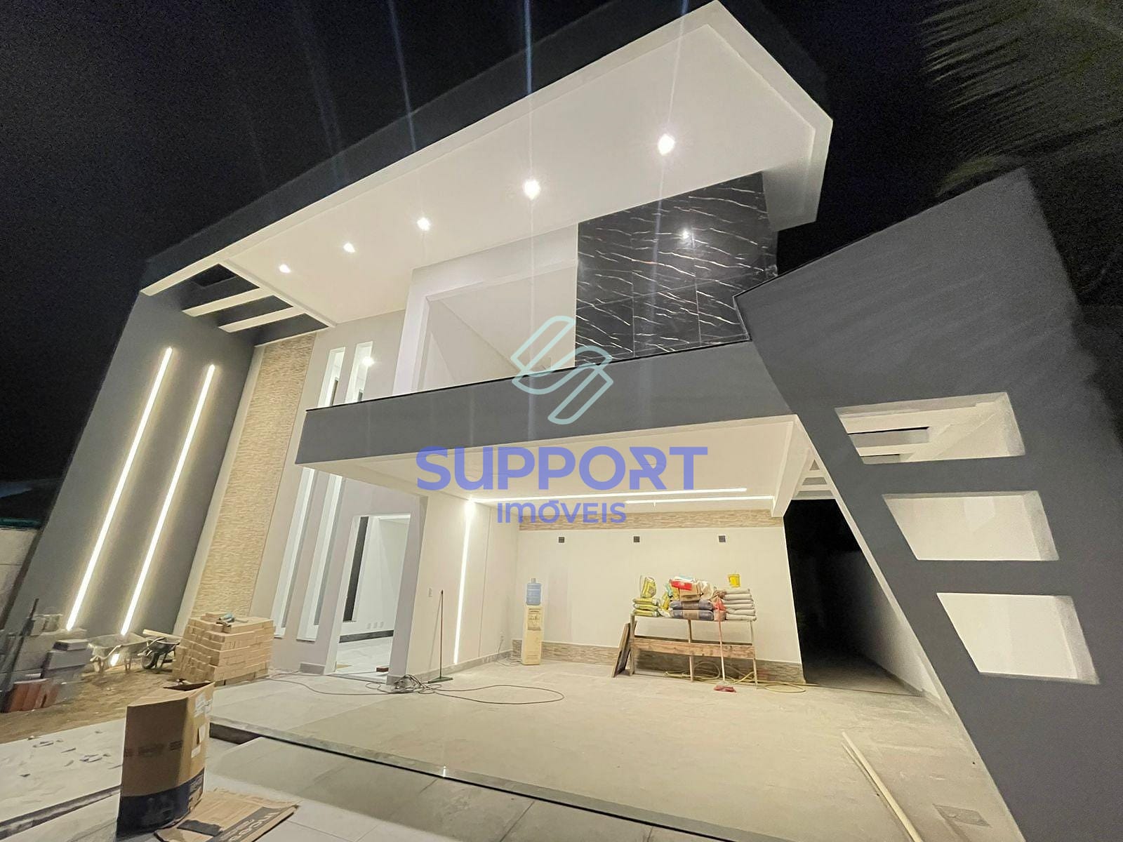 Casa, 3 quartos, 216 m² - Foto 1