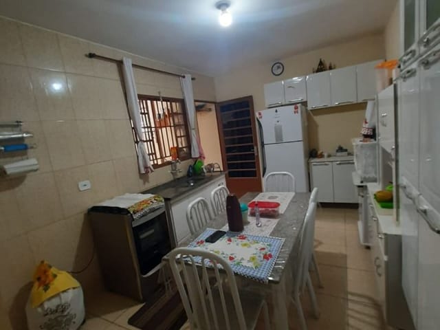Casa com 100m² 2 quartos e 1 banheiro, à venda, no bairro Edith Lopes em Cambuí