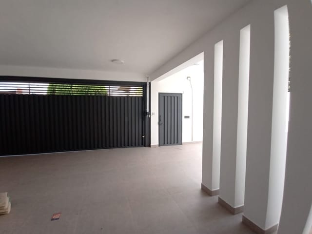 Casa com 681m² 4 quartos e 4 banheiros, à venda, no bairro Parque das Nações em São João da Boa Vista