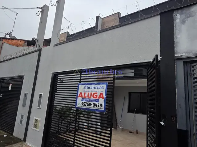 Sobrado com 73m² 2 quartos e 1 banheiro, à venda ou para alugar, no bairro Cidade Kemel em São Paulo