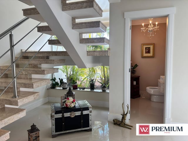 Casa com 540m² 3 quartos e 4 banheiros, à venda, no bairro Orfãs em Ponta Grossa