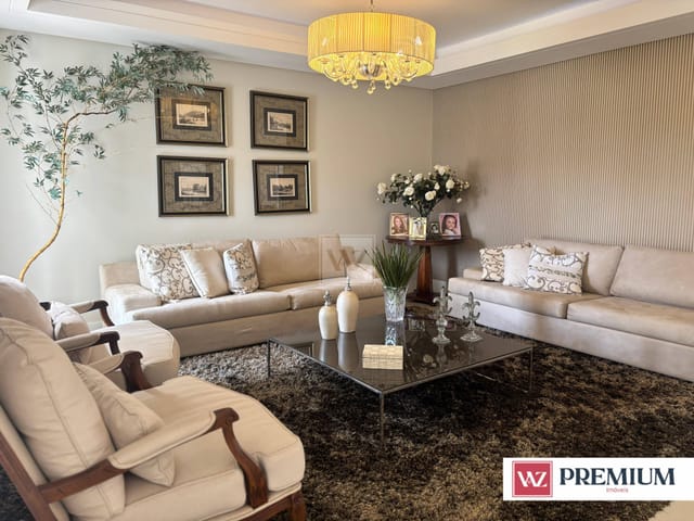 Casa com 540m² 3 quartos e 4 banheiros, à venda, no bairro Orfãs em Ponta Grossa