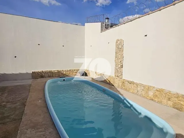 Casa com 200m² 2 quartos e 1 banheiro, à venda, no bairro Residencial Nova Bauru em Bauru
