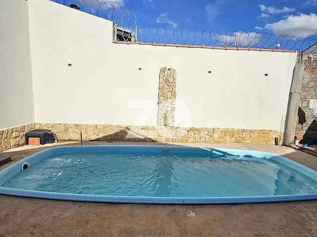 Casa com 200m² 2 quartos e 1 banheiro, à venda, no bairro Residencial Nova Bauru em Bauru