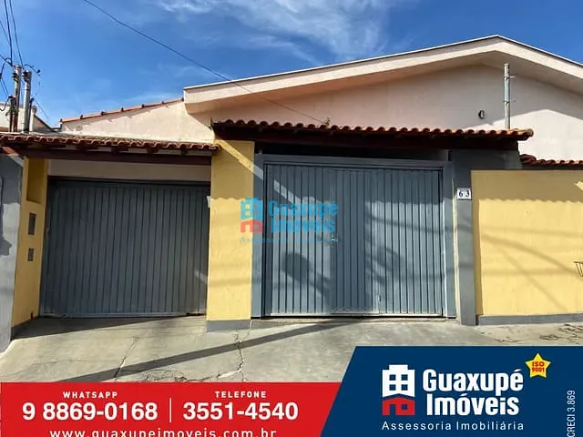 Casa com 260m², à venda, no bairro BEBEDOURO em GUAXUPÉ