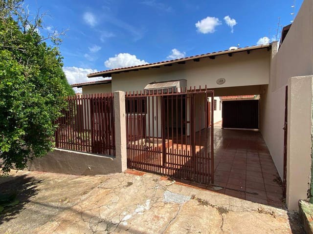 Foto do Casa - Casa com edícula para locação, Jardim Caviúna, Rolândia, PR | Imobiliária Casa Grande - Rolândia