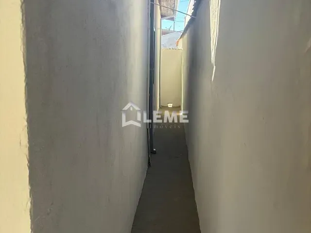 Casa 2 quartos e 2 banheiros, à venda, no bairro Jardim São Francisco em Mococa