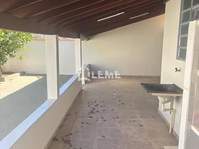 Casa 2 quartos e 2 banheiros, à venda, no bairro Jardim São Francisco em Mococa