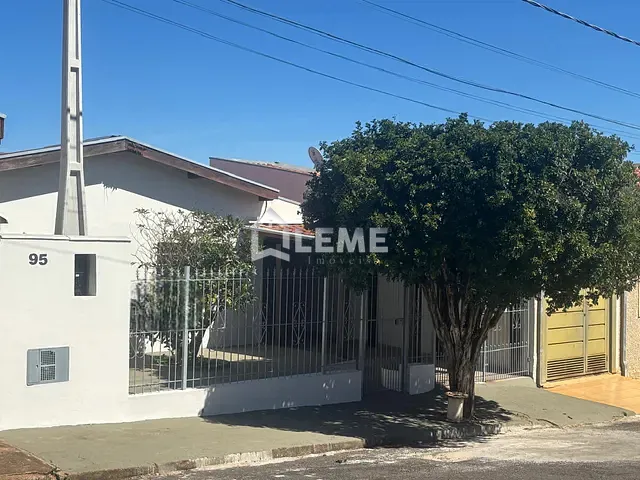 Casa 2 quartos e 2 banheiros, à venda, no bairro Jardim São Francisco em Mococa