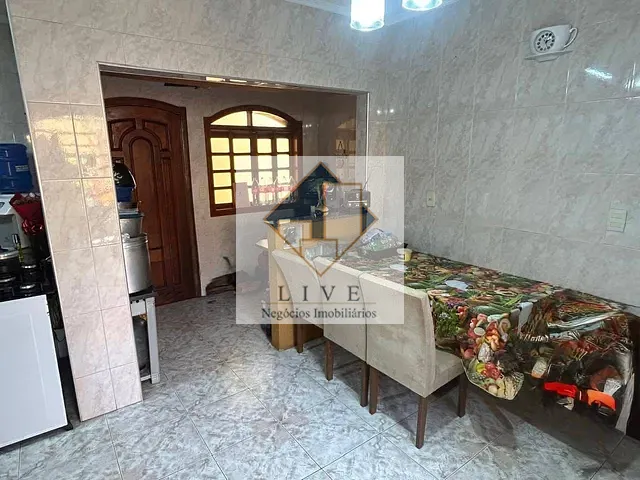 Casa 3 quartos e 3 banheiros, à venda, no bairro Jardim São Francisco em Santa Bárbara D'Oeste