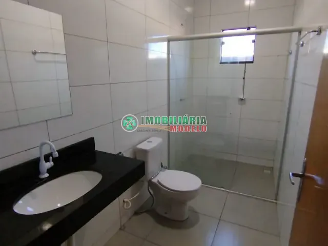 Casa 2 quartos e 2 banheiros, para alugar, no bairro Nova Canarana em Canarana