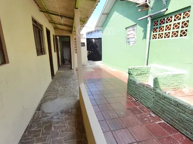 Casa com 50m² 2 quartos e 1 banheiro, para alugar, no bairro Leonor em Londrina