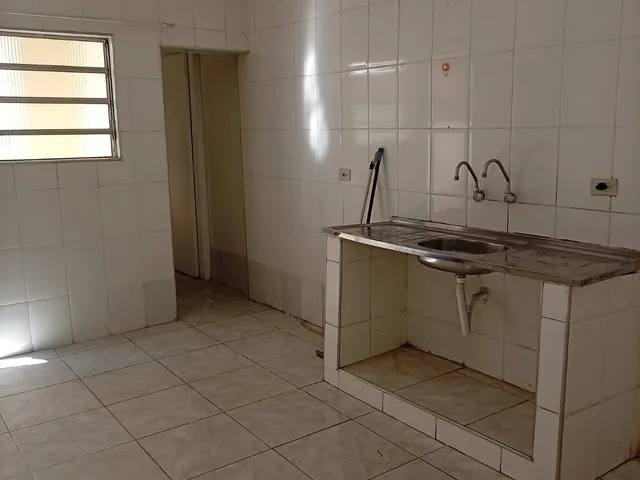 Casa 2 quartos e 1 banheiro, para alugar, no bairro Vila Invernada em São Paulo