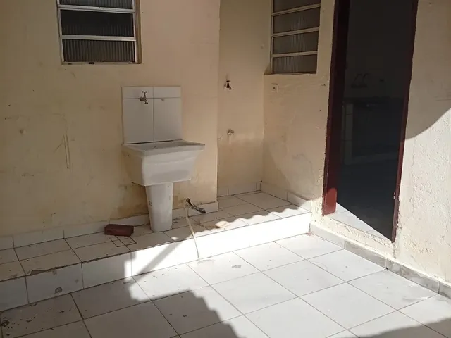 Casa 2 quartos e 1 banheiro, para alugar, no bairro Vila Invernada em São Paulo