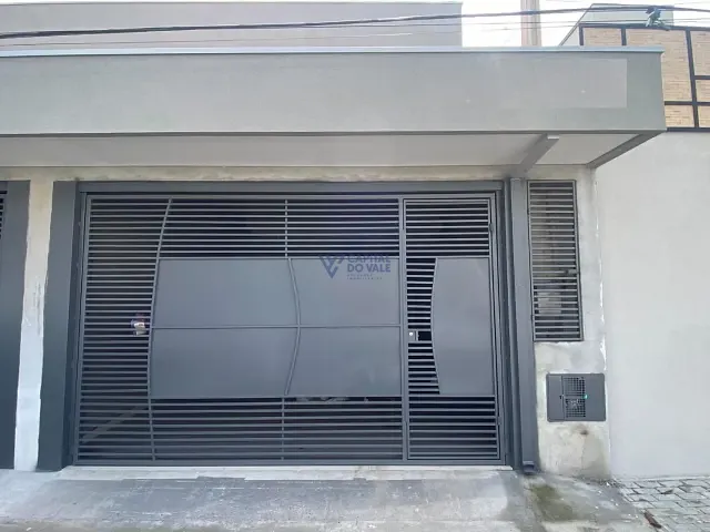 Casa com 125m² 3 quartos e 2 banheiros, à venda, no bairro Jardim das Indústrias em São José dos Campos