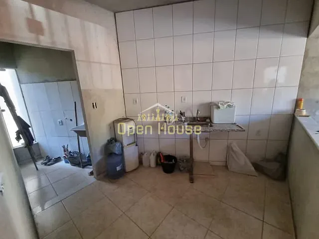 Casa 2 quartos e 1 banheiro, à venda, no bairro Roma em Volta Redonda