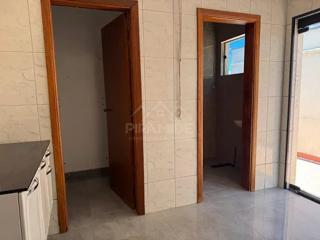 Casa 3 quartos e 1 banheiro, para alugar, no bairro Estância Poços de Caldas em Poços de Caldas