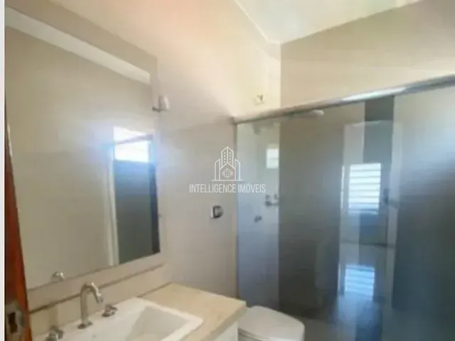Casa 3 quartos e 4 banheiros, à venda, no bairro Santa Cruz em Cuiabá