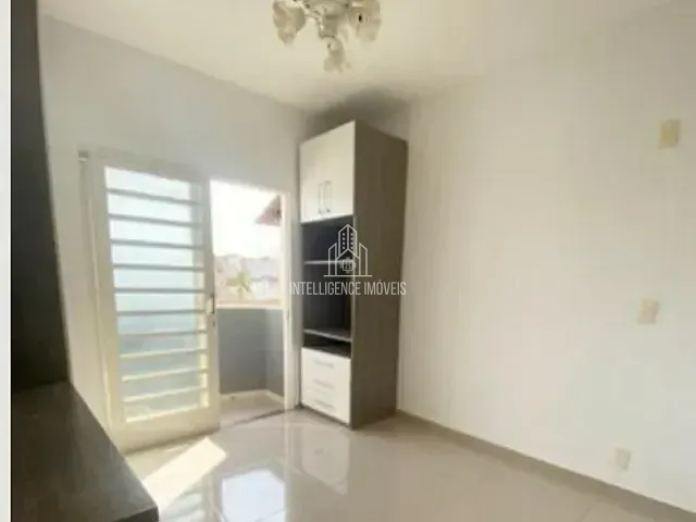 Casa 3 quartos e 4 banheiros, à venda, no bairro Santa Cruz em Cuiabá