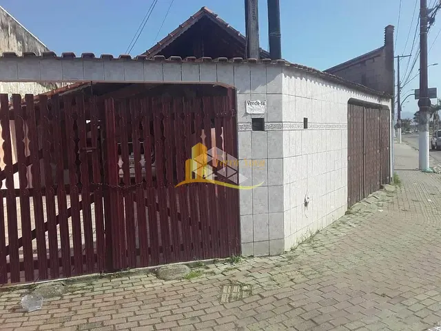 Casa 2 quartos e 2 banheiros, à venda, no bairro Ocian em Praia Grande