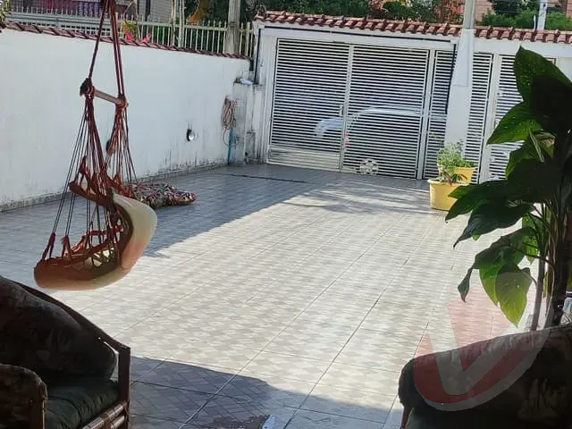 Casa com 303m² 2 quartos e 1 banheiro, à venda, no bairro Caiçara em Praia Grande