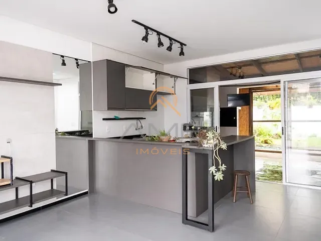 Casa com 170m² 2 quartos e 1 banheiro, à venda, no bairro Laranjal em Pelotas