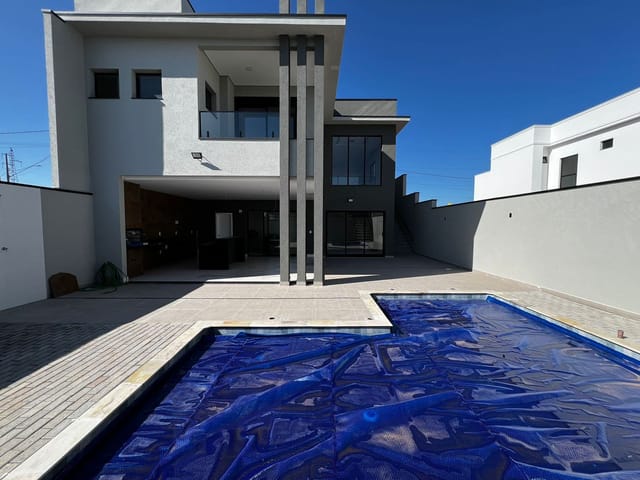 Casa com 364m² 3 quartos e 4 banheiros, à venda, no bairro Las Palmas Setvillage II em Pouso Alegre