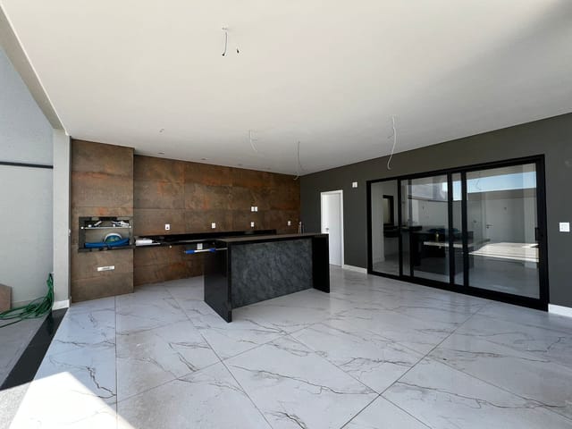 Casa com 364m² 3 quartos e 4 banheiros, à venda, no bairro Las Palmas Setvillage II em Pouso Alegre