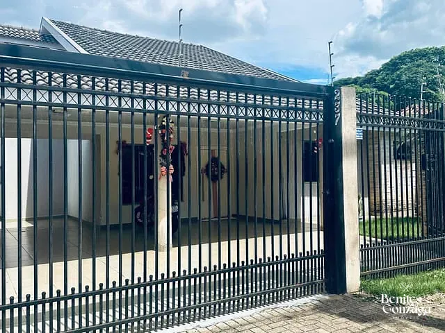 Casa 3 quartos e 2 banheiros, à venda, no bairro Vila Ipiranga em Maringá