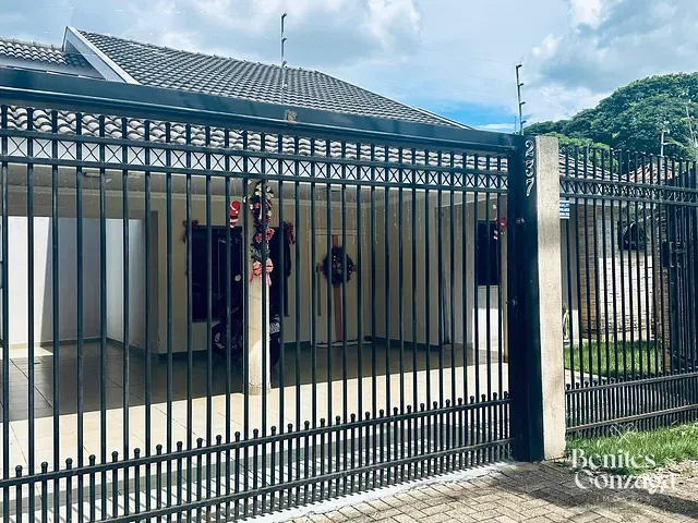 Casa 3 quartos e 2 banheiros, à venda, no bairro Vila Ipiranga em Maringá
