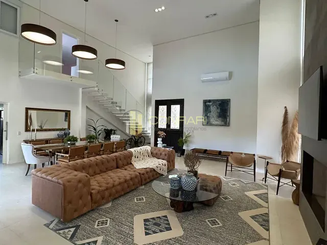 Casa com 136250m² 4 quartos e 5 banheiros, à venda, no bairro Casa Branca em Itapema