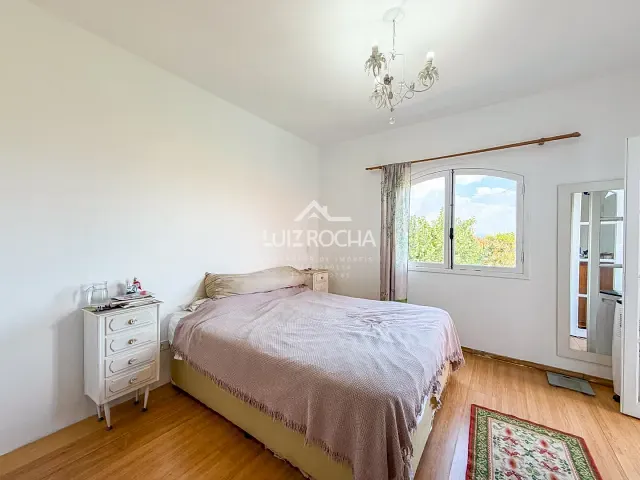 Casa com 270m² 3 quartos e 3 banheiros, à venda, no bairro Horizontal Park em Cotia