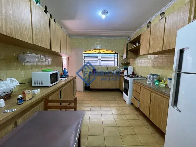 Casa com 340m² 3 quartos e 2 banheiros, à venda, no bairro Centro em Vinhedo