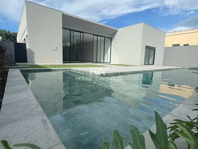 Casa com 882m² 4 quartos e 7 banheiros, à venda, no bairro Alphaville Cruzeiro do Sul em Goiânia