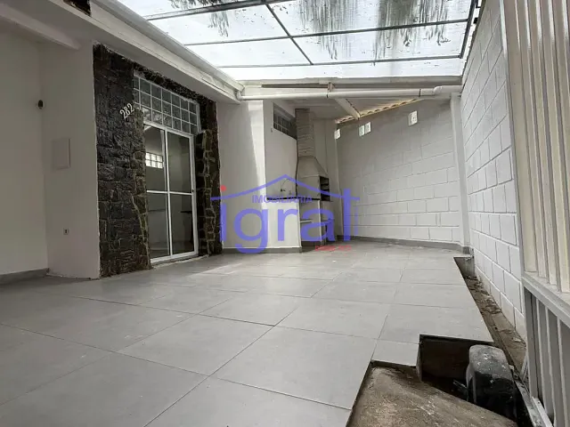 Casa com 192m² 3 quartos e 2 banheiros, à venda, no bairro Vila Cordeiro em São Paulo