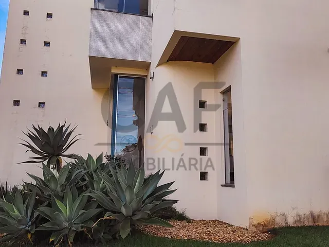 Casa com 494m² 4 quartos e 4 banheiros, à venda, no bairro Estância das Flores em Jaguariúna