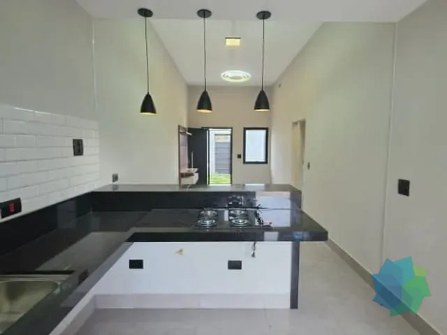 Casa com 180m² 2 quartos e 2 banheiros, à venda, no bairro Jardim Nair Maria em Salto