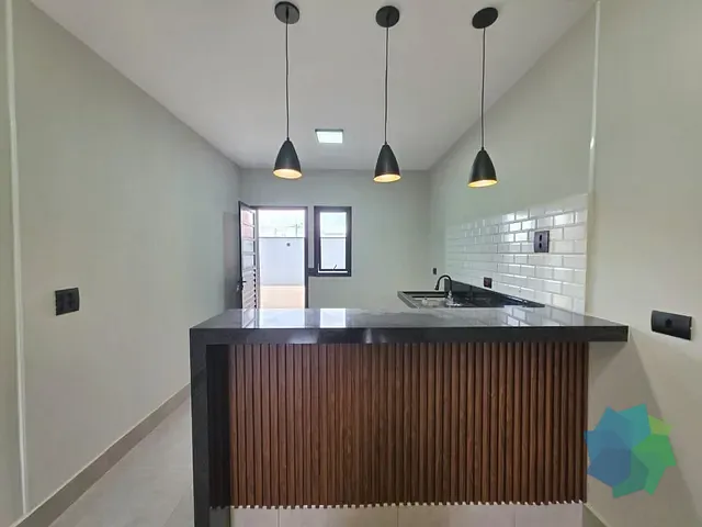 Casa com 180m² 2 quartos e 2 banheiros, à venda, no bairro Jardim Nair Maria em Salto