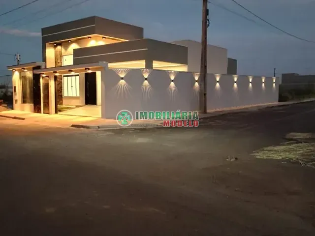 Casa com 224m² 3 quartos e 1 banheiro, à venda, no bairro Jardim Florianópolis em Canarana