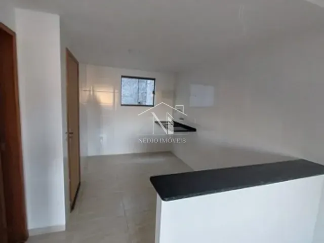 Casa 2 quartos e 2 banheiros, para alugar, no bairro Araçatiba em Maricá