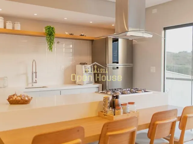 Casa 3 quartos e 2 banheiros, à venda, no bairro Vale do Sol em Pinheiral