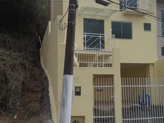 Casa 3 quartos e 1 banheiro, à venda, no bairro Ano Bom em Barra Mansa